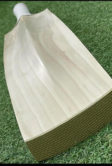 Premium English Willow Cricket Bat – Professional Batting Cricket Bat